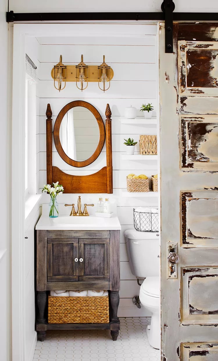 farmhouse-style-bathroom-with-rustic-barn-door-4858d97f-b6afd8ef16554820a78ade0506403004
